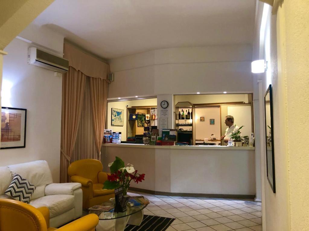 Hotel Arcadia Macerata Bagian luar foto